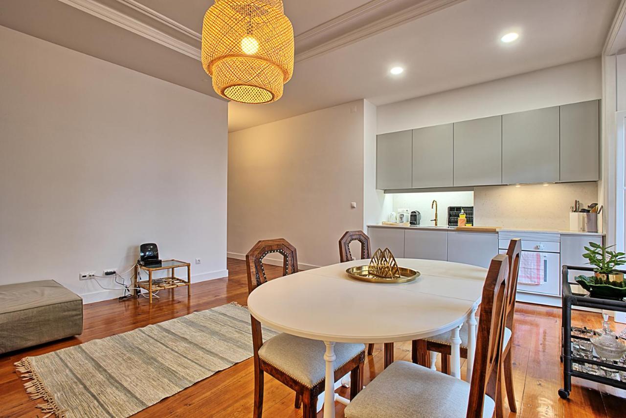 Bernardim Ribeiro Apartment *