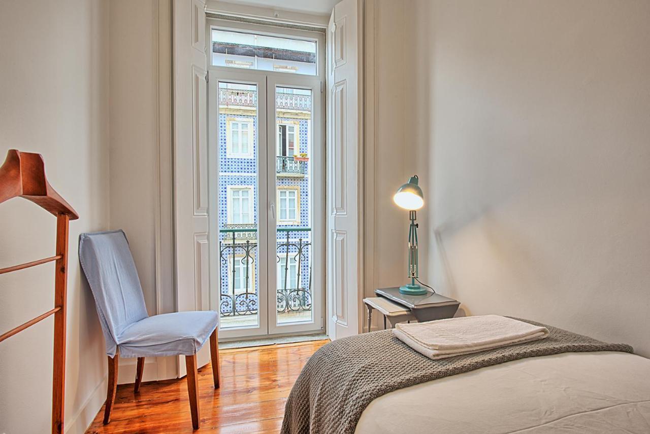Bernardim Ribeiro Apartment *